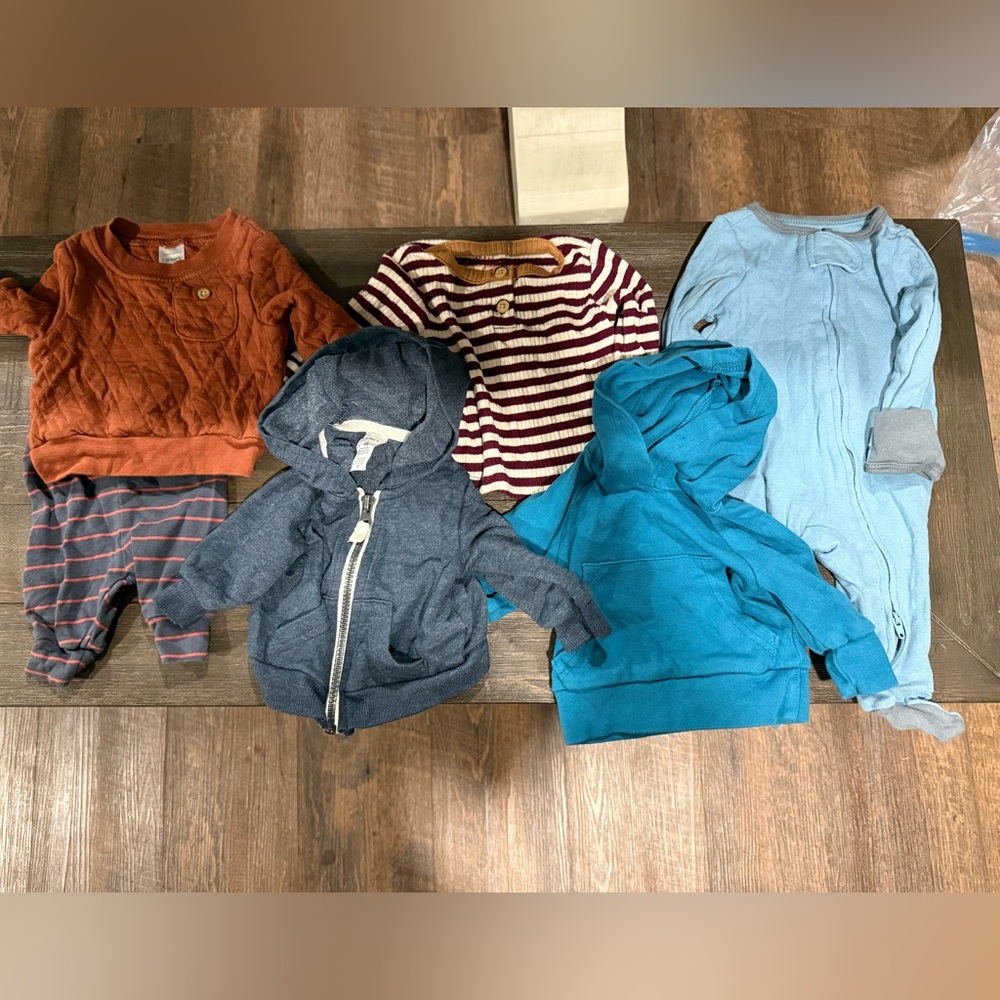 Newborn clothes